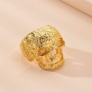 Johnny Skull Ring Gold Tone